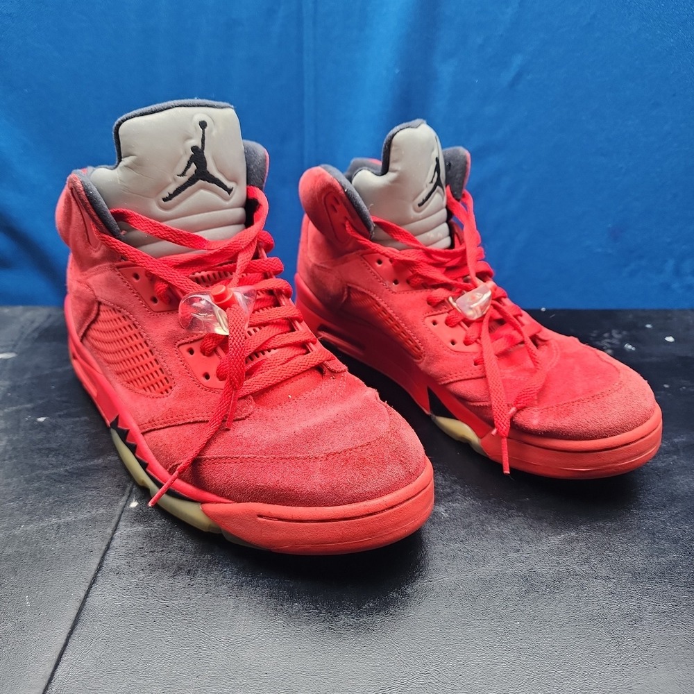 Nike Air Jordan 5 Retro V Mens Size 12 136027-602 University Red Suede 2017 Rare